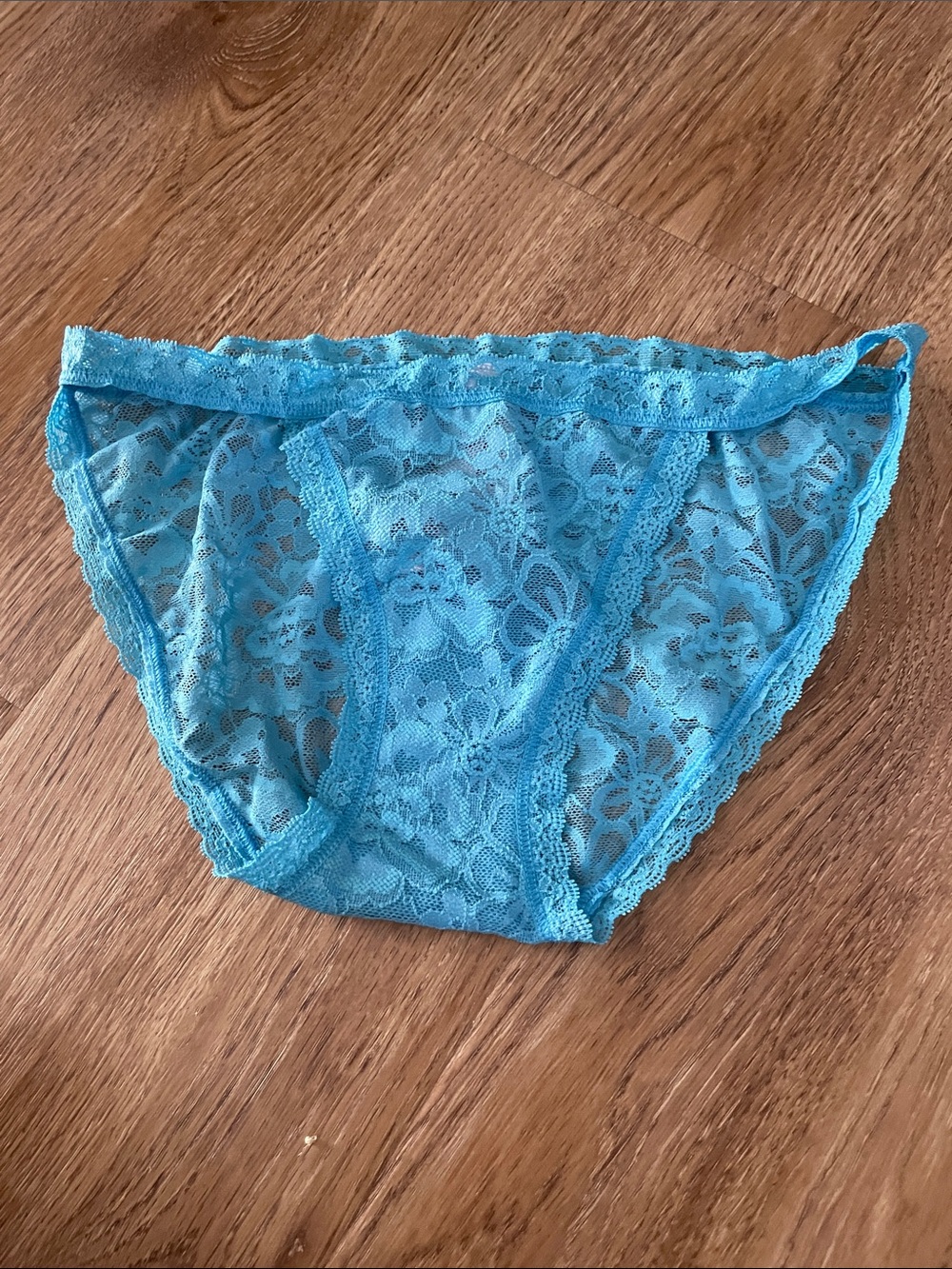 Victoria's Secret Turquoise Lace Bikini Panty